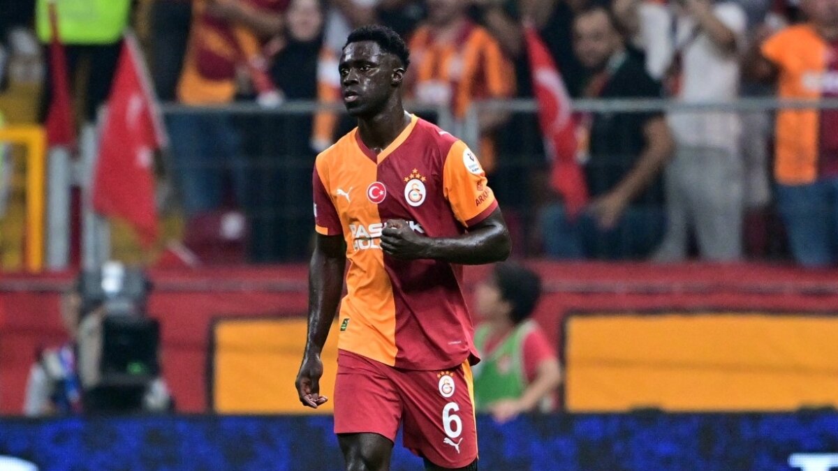 Galatasaray'da Davinson Sanchez için 25 milyon euroluk Como teklifi!