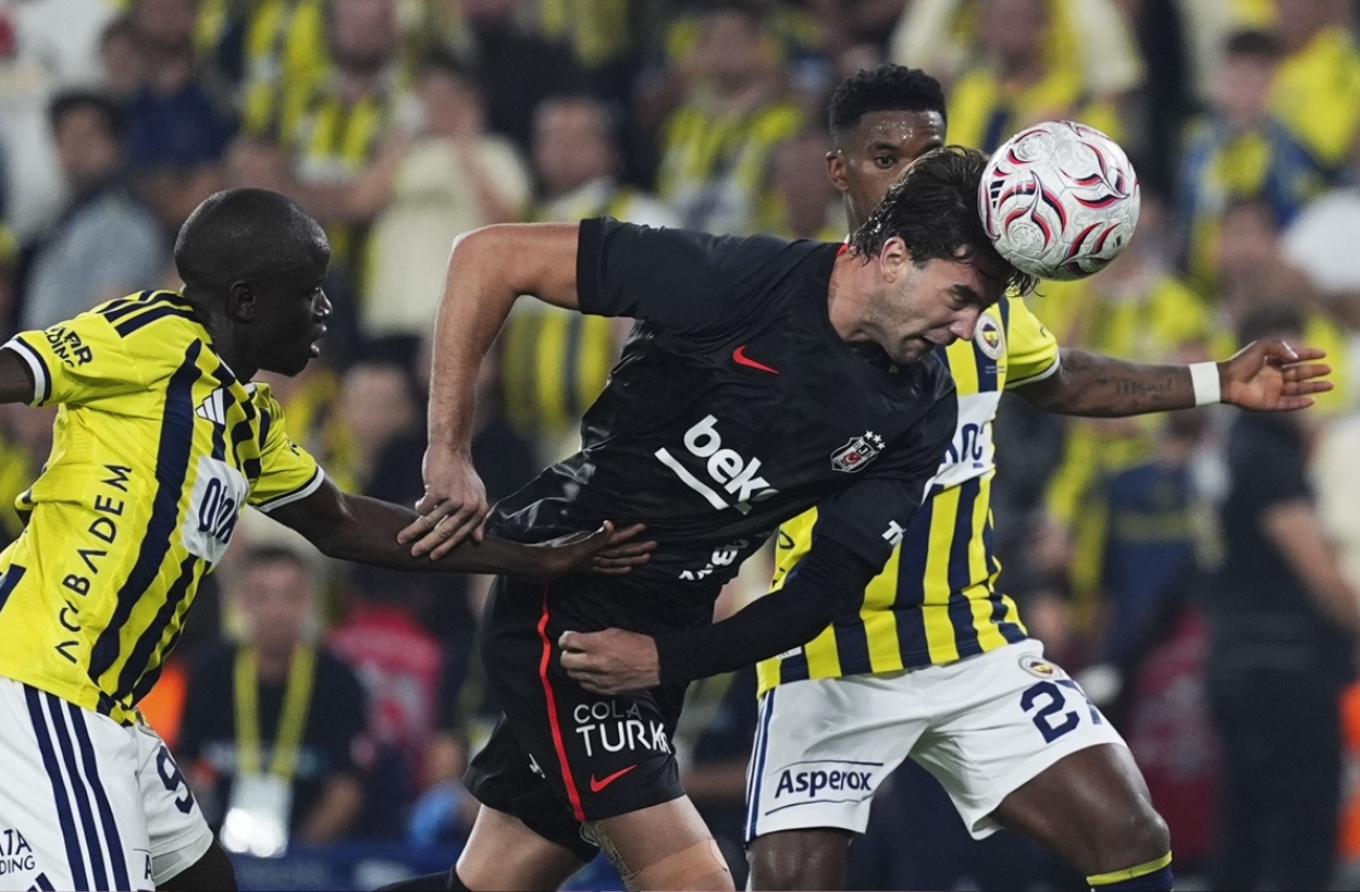 Vlahovic Fırtınası: Beşiktaş Güldü, Fenerbahçe'de Lukaku Krizi!