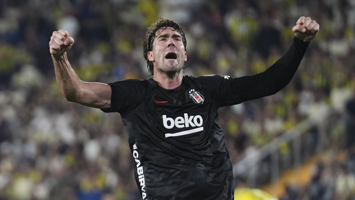 Derbide Kazanan Beşiktaş: Fenerbahçe 1-2 Beşiktaş!