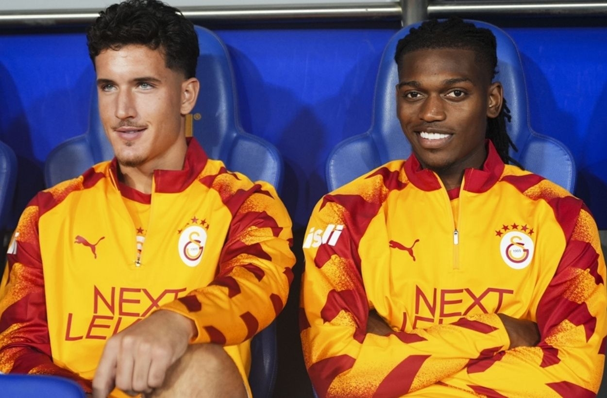 Galatasaray'da Osimhen Şoku: Okan Buruk'un Yeni Forvet Planı Ne?